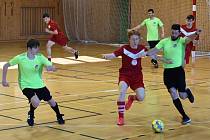 Ve Valticích se v sobotu uskutečnil halový turnaj fotbalových rozhodčích.