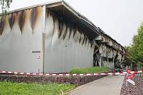 Ocelovou halu Nového Vinařství v Drnholci na Břeclavsku zachvátil v noci na sobotu dvaadvacátého května požár.