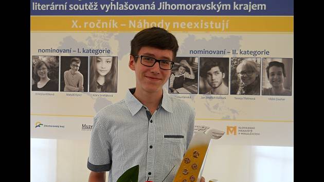 Vítězem literární soutěže Skrytá paměť Moravy se stal Matyáš Kyncl z hustopečského gymnázia. Se svou povídkou Achiles a želva zastínil všechny ostatní autory z celé republiky. 