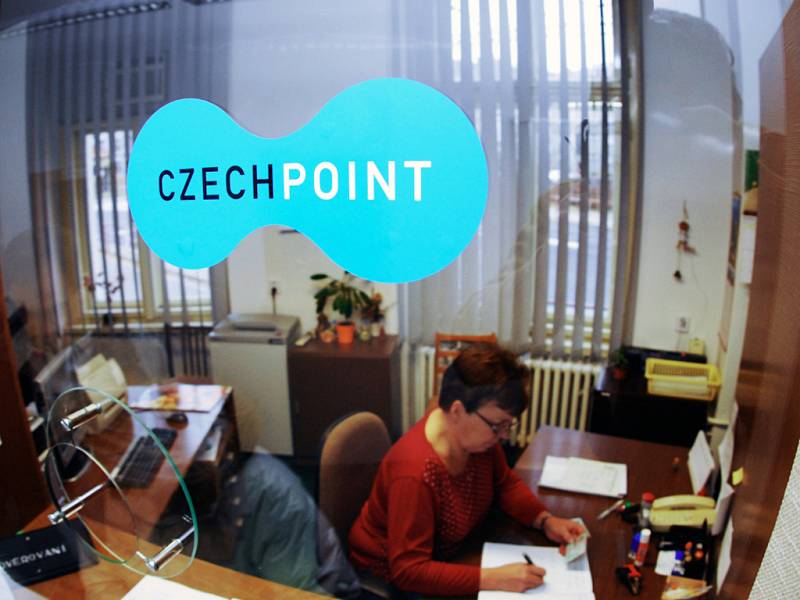 Kontaktní místa Czech Point mají lidem přiblížit úřady.