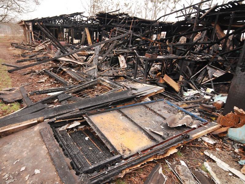 Budova v areálu Slováckého tenisového klubu po požáru.