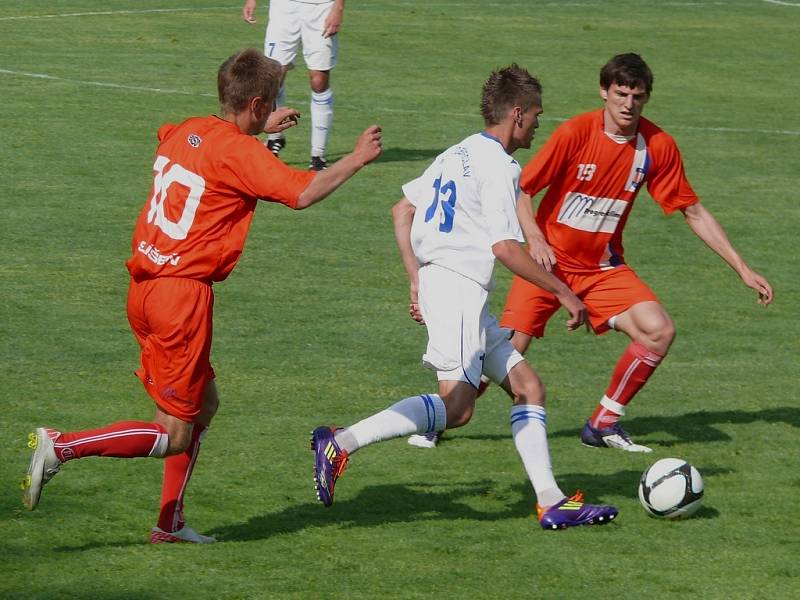 Břeclavští fotbalisté se s diváky rozloučili vítězstvím s Líšní. Zdolali ji 2:0.