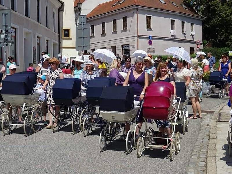 Sběratelky kočárků se sešly v Mikulově