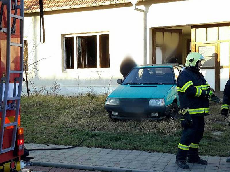 Požár ve Velkých Pavlovicích měl tragické následky.