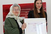 Zlatislava Krůzová z Mikulova se v anketě Žena regionu 2013 dočkala zvláštního ocenění.