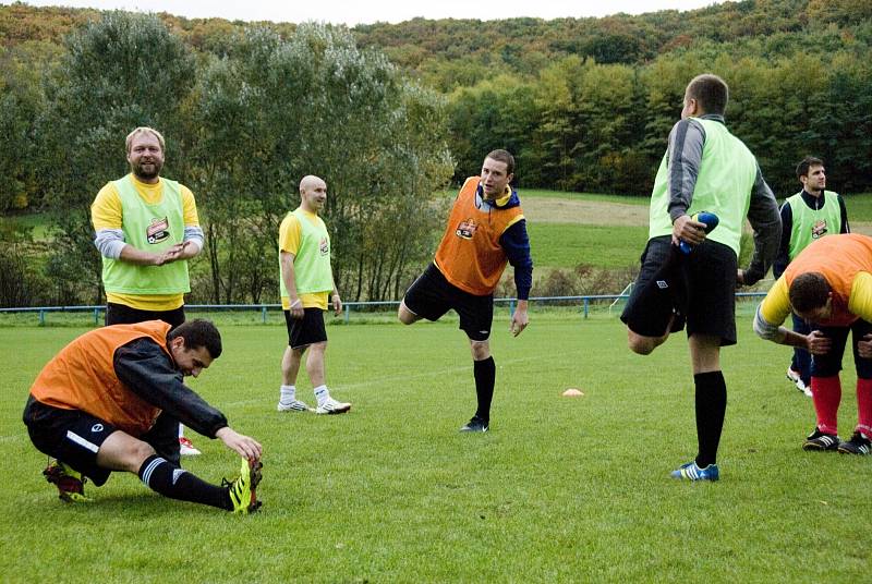 Fotbalisté Velkých Hostěrádek si užili odpoledne s trenéry Zbrojovky Brno.