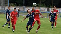 Fotbalisté MSK Břeclav (v modrých dresech) prohráli v přípravném utkání s Lanžhotem 0:1.