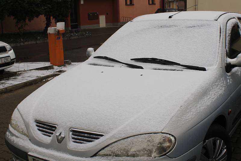 V Břeclavi a v okolí napadl na konci letošního roku první sníh. Vydržel však jen pár hodin a začal tát.