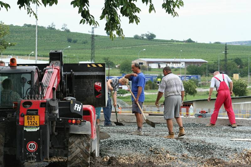 Velkopavlovický zámeček se mění v Ekocentrum Trkmanka.