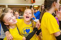 Prvního ročníku Fosfa olympiády břeclavských škol se v polovině června zúčastnilo přes osm stovek žáků základních škol z Břeclavi, Valtic a Lednice.