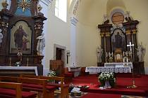 Lidé si v neděli v Moravské Nové Vsi připomenou slavností spojenou s žehnáním kostelu dva roky od ničivého tornáda.