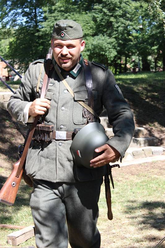 V Krumvíři za protektorátu bojovaly tři armády - Rusové, Rumuni a Němci.