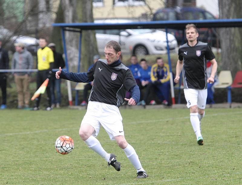 Fotbalisté Sokolu Lanžhot s novým trenérem Jozefem Nemčovičem na lavičce prohráli na úvod jarní části sezony na hřišti Bosonoh 1:2.