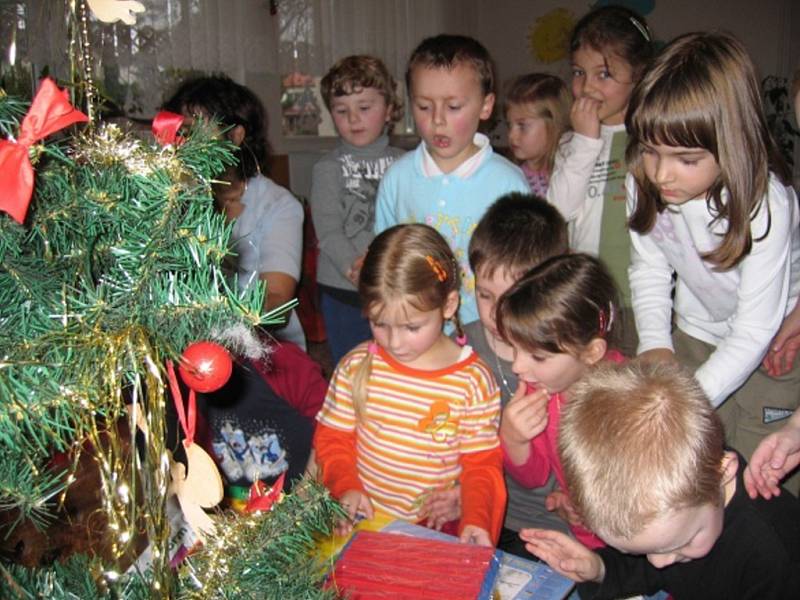 Ve velkopavlovické školce naděloval Ježíšek