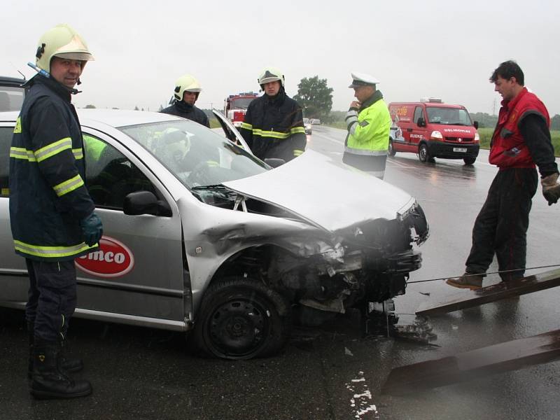 Dopravní nehoda u břeclavského dálničního nájezdu