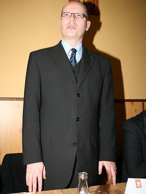 Místopředseda ČSSD Bohuslav Sobotka v Besedním domě v Podivíně.