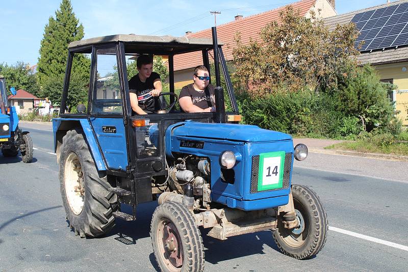 Druhý ročník Traktoriády v Kašnici.