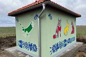 Street artové malby nově zdobí třináct kioskových trafostanic v obcích na Břeclavsku a Hodonínsku, které v roce 2021 zasáhlo tornádo.
