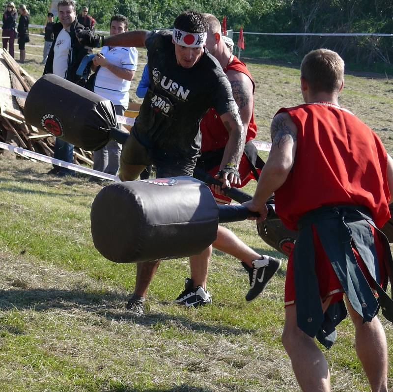 Bořetické letiště hostilo poprvé extrémní závod Spartan Race. Zúčastnilo se ho na čtyři tisíce odvážlivců. 