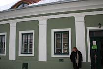 Měšťanský dům v Mikulově z osmnáctého století už stál jeho majitelku čtyři a půl milionu korun. Jitka Plesz, která žije převážně ve Vídni, si starý dům vyhlédla v roce 2007.