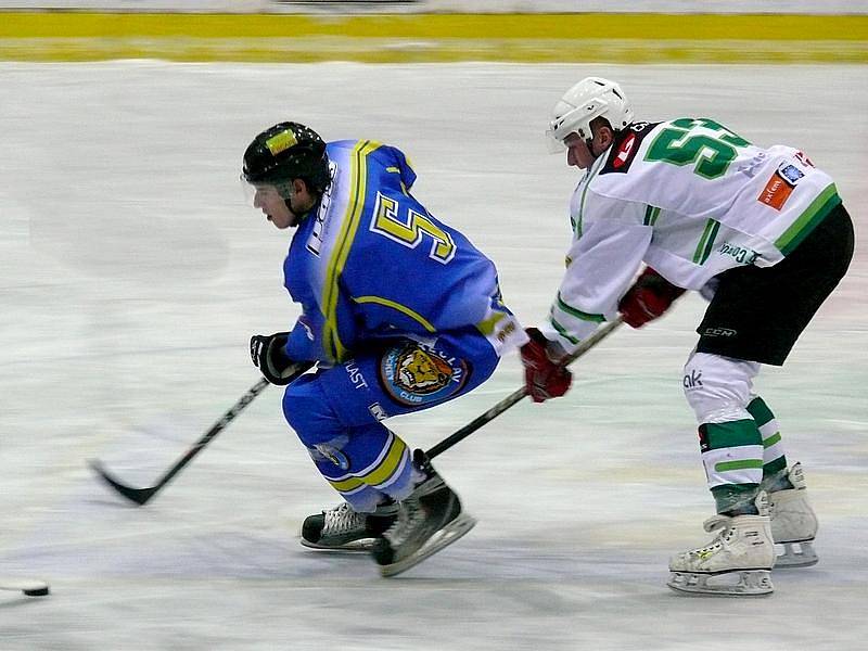 Hokejisté Břeclavi porazili Trutnov 4:1.