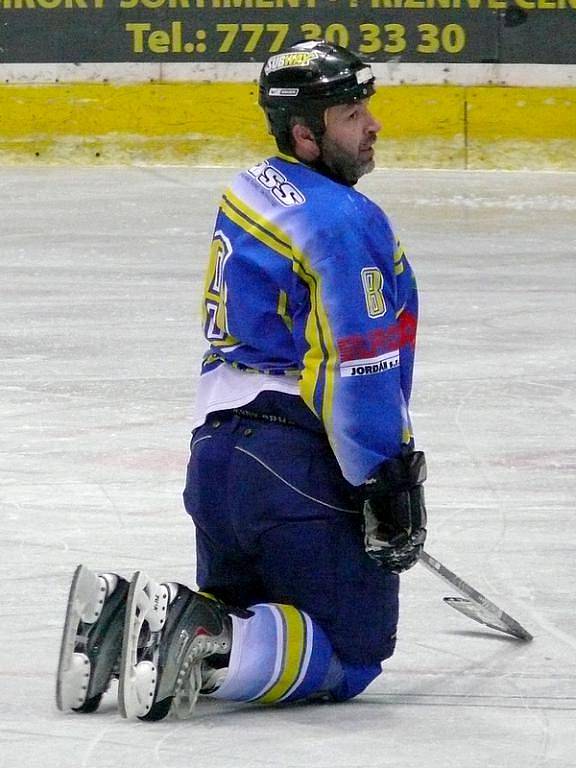 Hokejisté Břeclavi porazili Trutnov 4:1.