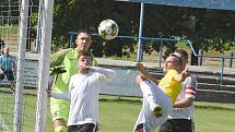 Fotbalisté Břeclavi (ve žlutém) porazili Bystřici nad Pernštejnem 1:0.