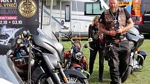 Pasohlávecký autokemp Merkur obsadili od čtvrtka do neděle motorkáři. Konal se tam odložený Euro Bike Fest.