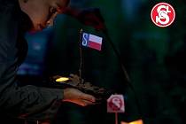Sokoli v Podivíně zapálí svíčky za oběti