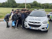 Policisté v pondělí zadrželi nelegální migranty u Břeclavi a Javorníku na Hodonínsku.