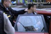Policista z Břeclavi je podezřelý, že chránil drogového dealera  a informoval podsvětí o činnosti policie. 
