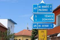 Průjezd Moravským Pískem. Tranzitní dopravu má odklonit úsek dálnice D55.