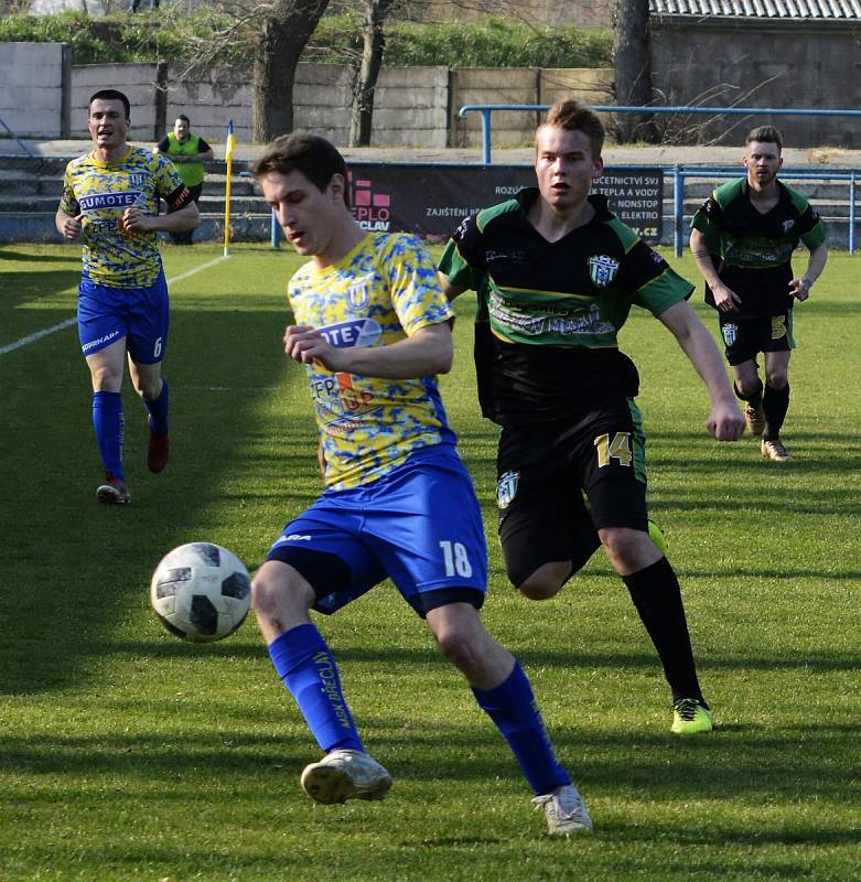 Fotbalisté MSK Břeclav (ve žlutomodrém) porazili v 17. kole Divize D celek Bzence 4:1.