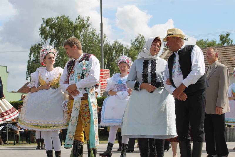 Po dlouhé přestávce se v Moravském Žižkově rozhodli uspořádat slavnostní setkání bývalých žižkovských stárků a stárek. 