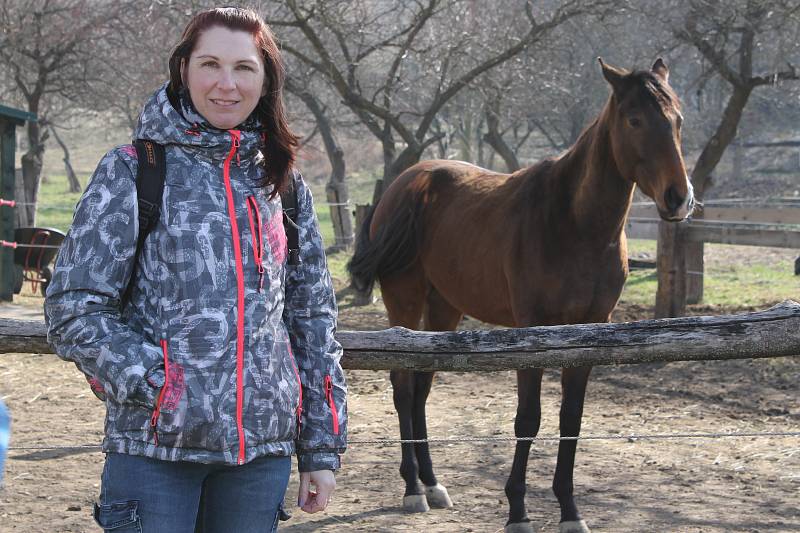 Sobotní Slavnosti mandloní a vína v Hustopečích se vydařily. Akci přálo počasí a navštívilo ji až pět tisíc lidí.