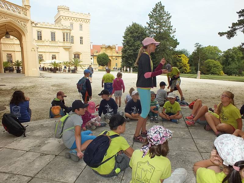 Malí turisté z lednického oddílu Oslíci si užili příměstský kemp,