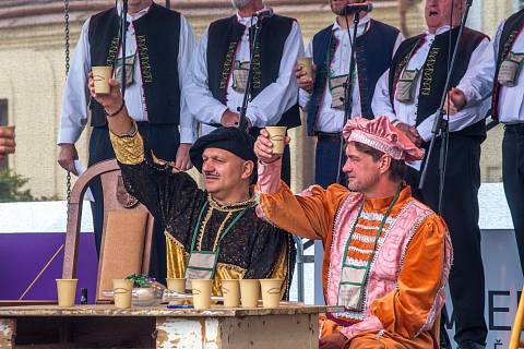 Hustopeče žily první řijnovou sobotu tradičními Burčákovými slavnostmi.