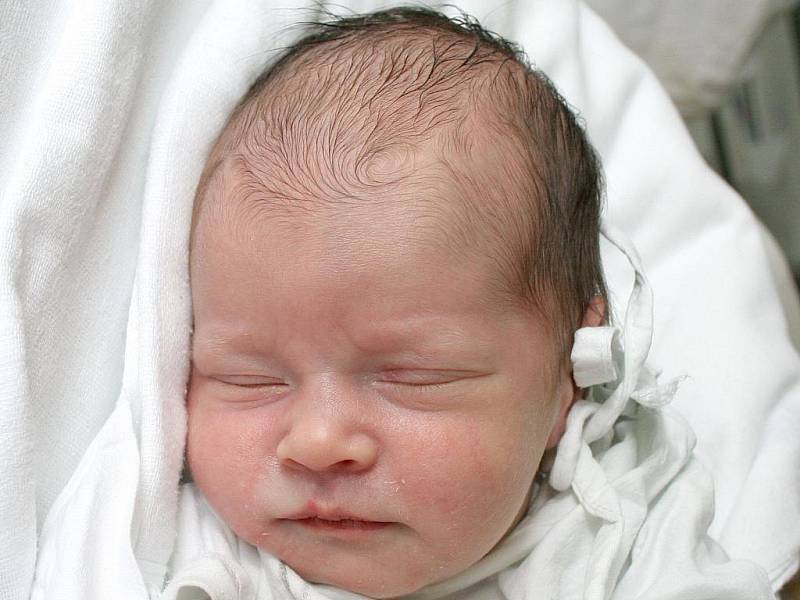 Eliška Brabcová, Mikulov, 27. dubna, 51 cm, 3,2 kg.