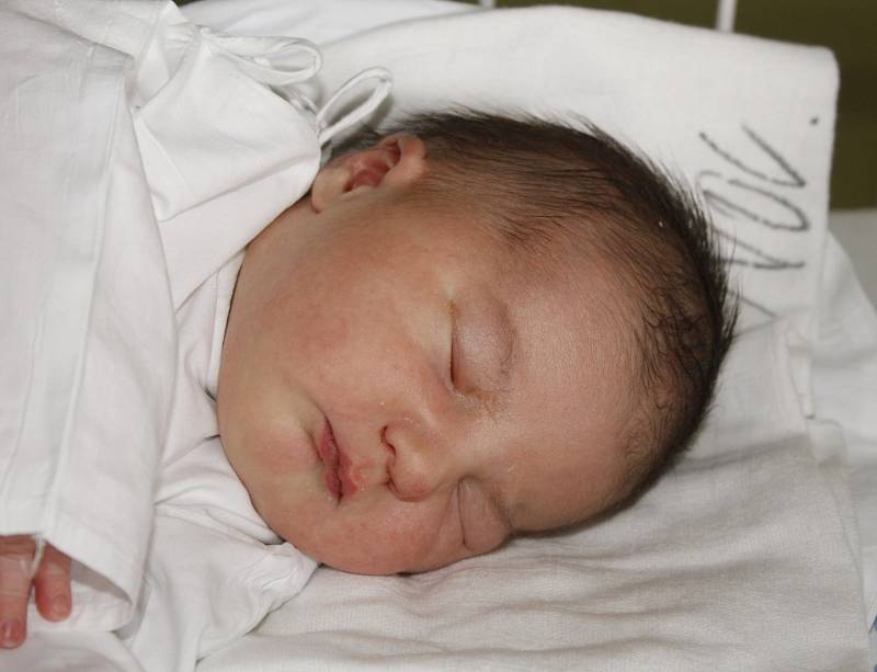 Tobiáš Vančura, 14.3.2016, Hodonín, 53 cm, 3,9 kg.