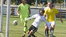 Fotbalisté Břeclavi (ve žlutém) porazili Bystřici nad Pernštejnem 1:0.