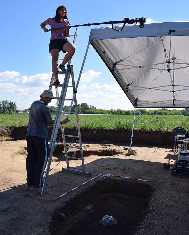 Na Mušově u novomlýnských nádrží pokračuje archeologický výzkum jednoho z největších pohřebišť germánských Langobardů ze šestého století našeho letopočtu.