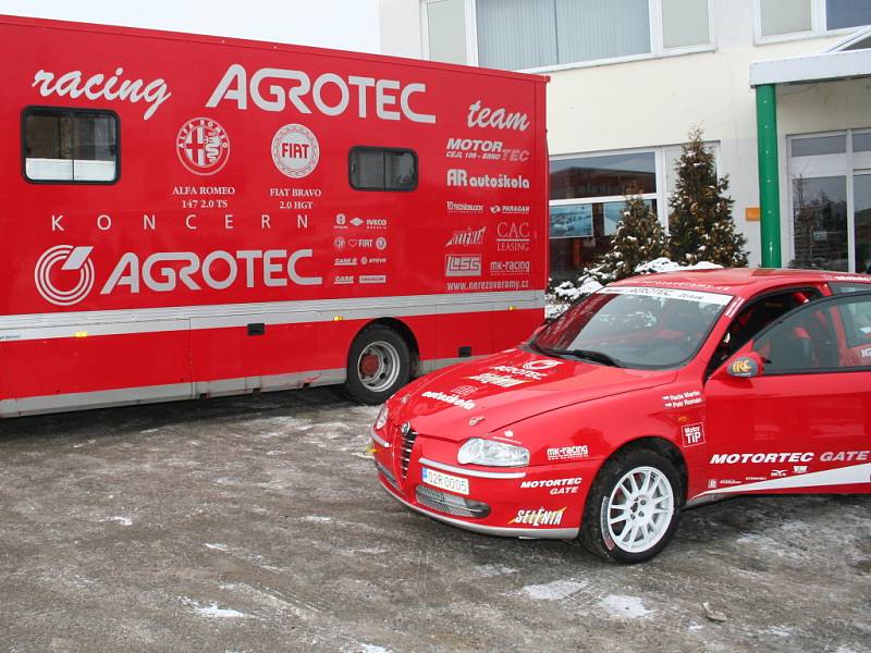 Rada se chystá na Rally Monte Carlo.