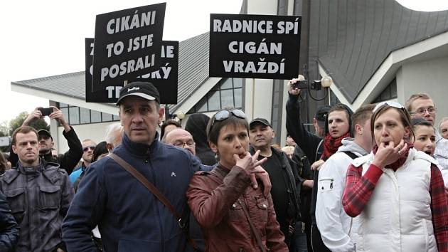 Protestní pochod Břeclaví za zraněného chlapce.