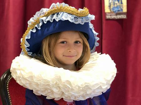 Břeclavský deník | Děti se v Lednici promění v prince a princezny. Poznají,  jak se učili nebo jedli | fotogalerie
