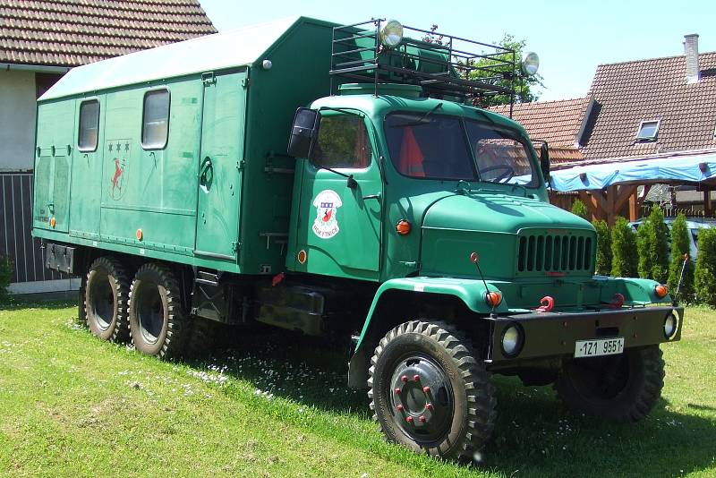 Náš čtenář je velkým fanouškem nákladních automobilům.