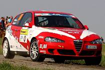 Radova Alfa Romeo 147 v akci na Zlínsku.