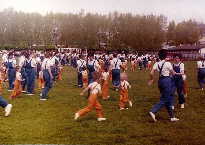 Okrsková spartakiáda v Hustopečích 1985.