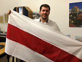 Některé radnice jihomoravských měst a částí podpořily prodemokratizující snahy Běloruska vyvěšením historické vlajky země. Brno.