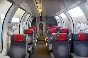 Přes Břeclav pojede vlak s panoramatickým vozem.