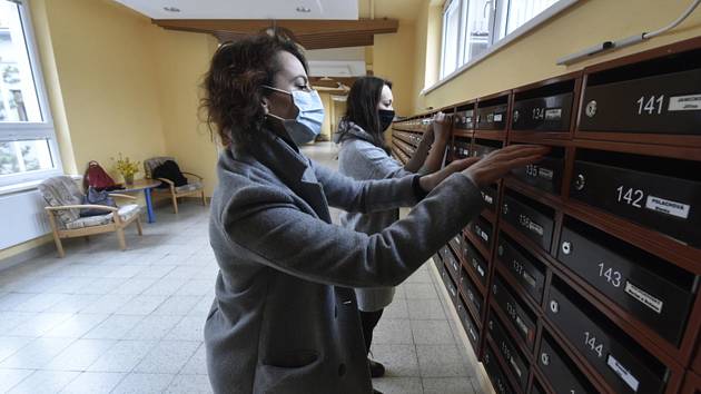 Počet nakažených se na Vysočině přehoupl přes stovku, Pelhřimov je zdravý